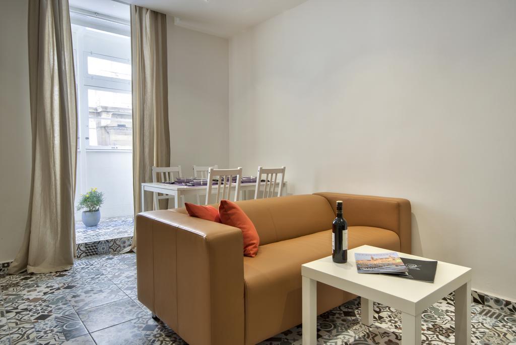 Central Valletta Two Bedroom Apartment Buitenkant foto